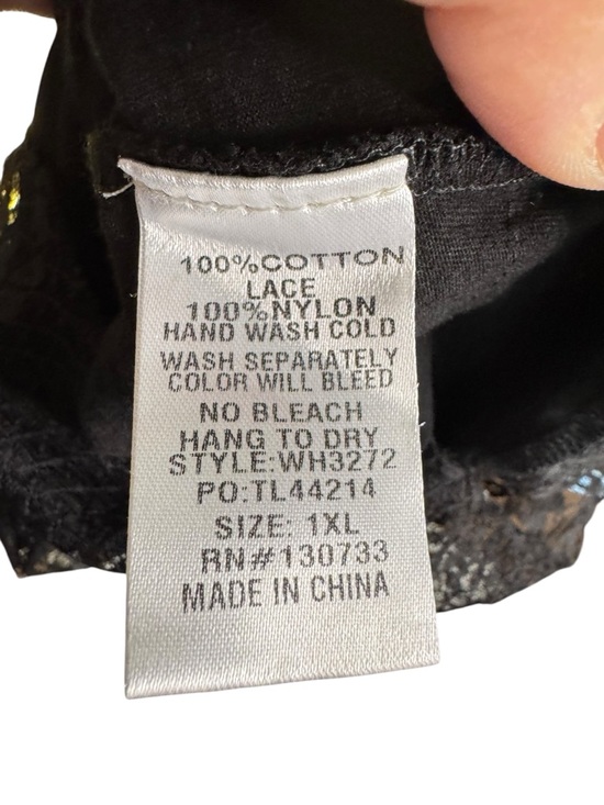 Umgee Black Sleeveless Flared Lace Trim Tank Top Size 1X - Picture 8 of 10